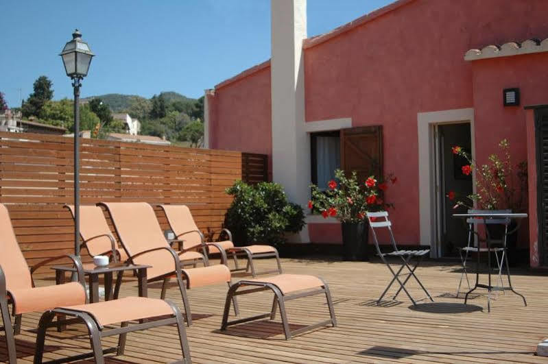 Mas De Baix Hotel Cabrils Exterior photo